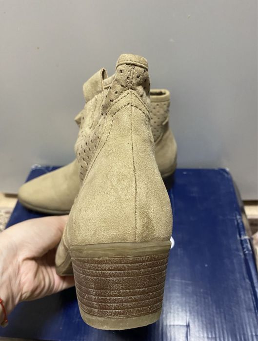 Дамси боти черно и бежаво развер 37