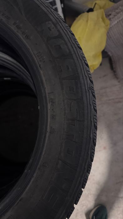 Roadstone winguard suv  225/60/18 - зимни гуми
