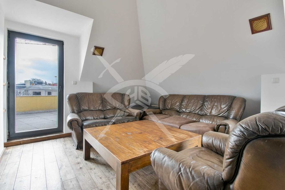 Тристаен апартамент в м-т Гърдова глава № 88258