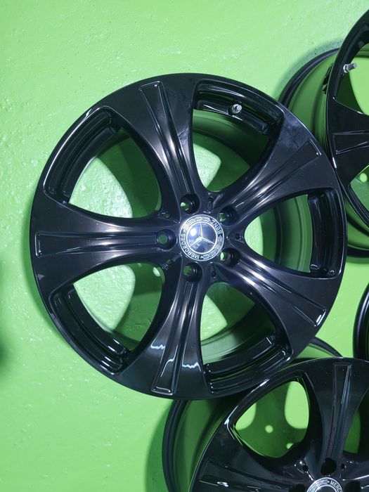 18 5x112 Mercedes E Class W213 W214 GLC W253 C Class W205 5х112 черни