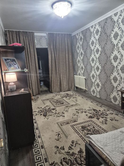 Продается Юнусабад 14 2/2/5