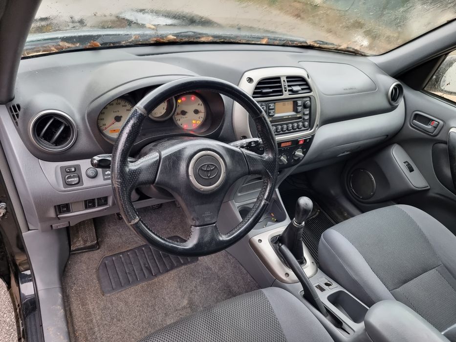 Toyota Rav4 2.0 D4D На части Лети джанти 16 щора