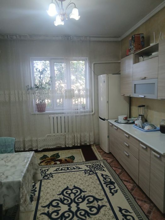 Уи Сатылады мектеп садик жақын