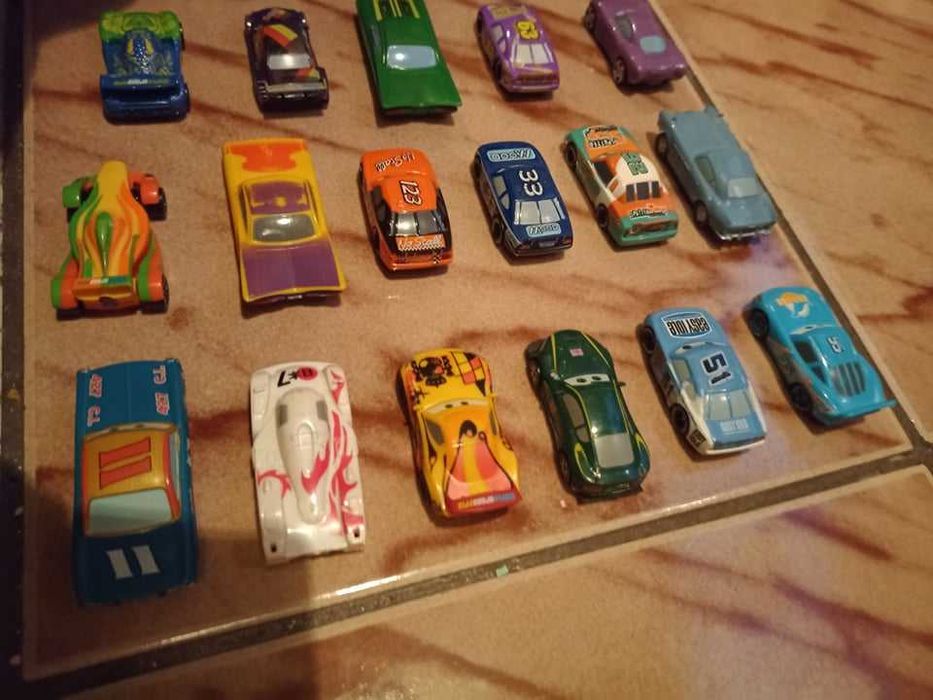 Детски колички за игра от поредицата "Колите" (Маккуин Светкавицата)