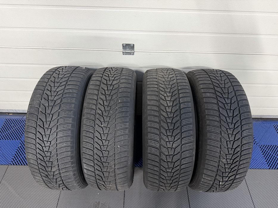 Зимни гуми 225/55/18 Hankook