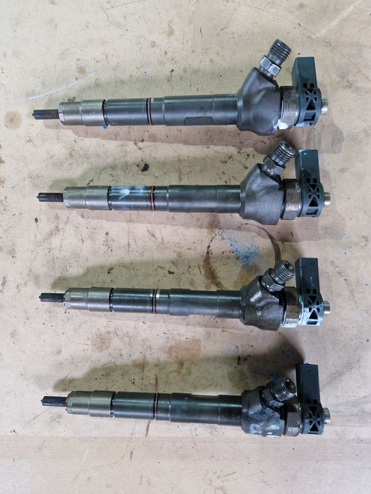 Injectoare VW Skoda Seat 1.6 CLH 105 CP cod 04L130277G