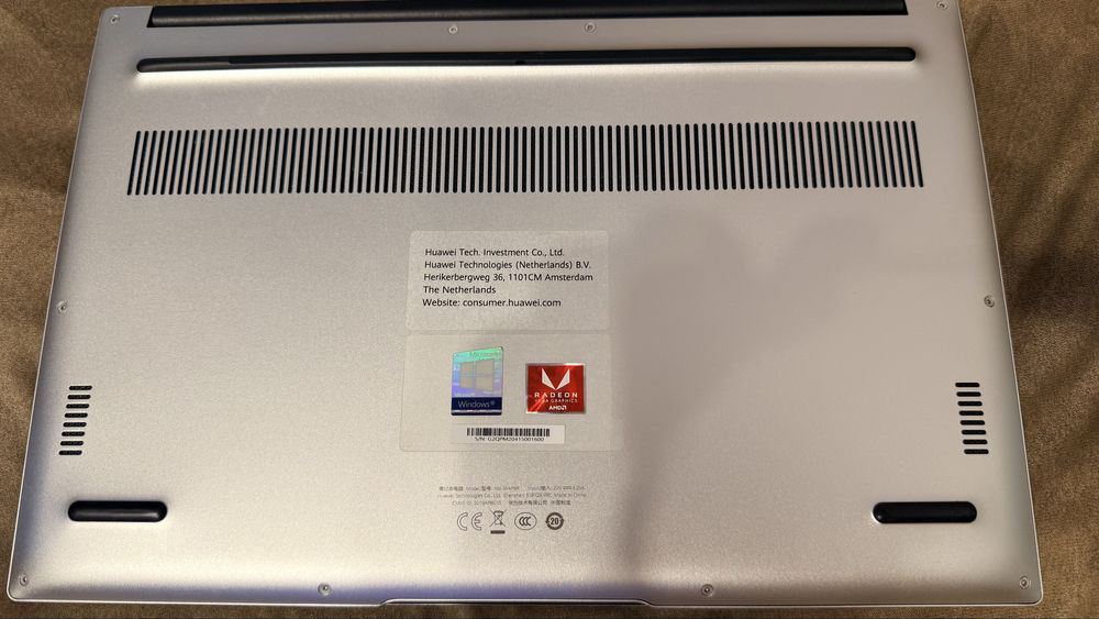 Продавам лаптоп Huawei MateBook D 15