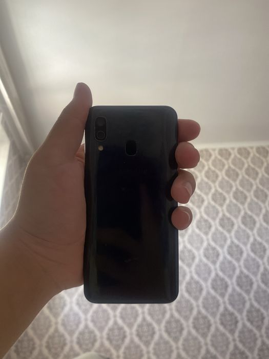 Samsung A40 Samsung A40