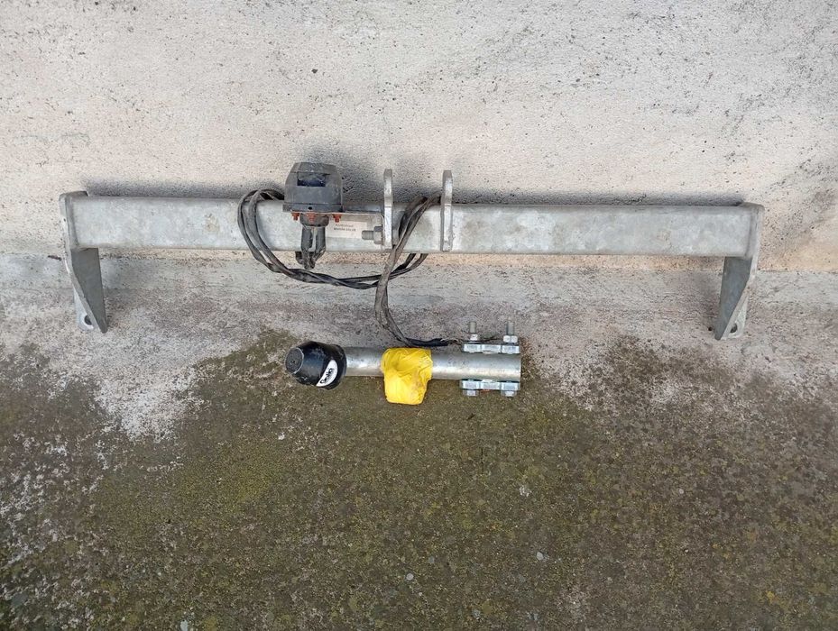 Продавам теглич за Сузуки Витара