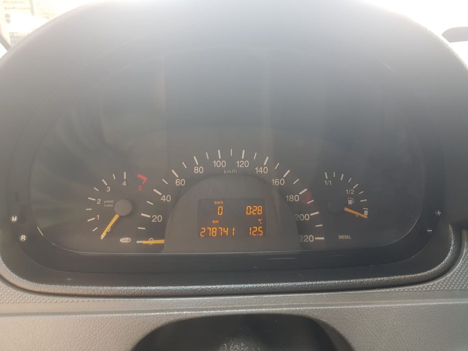 Piese Mercedes Vito Caroseria,aripa,capota,bara,oglinda,bandou,geam