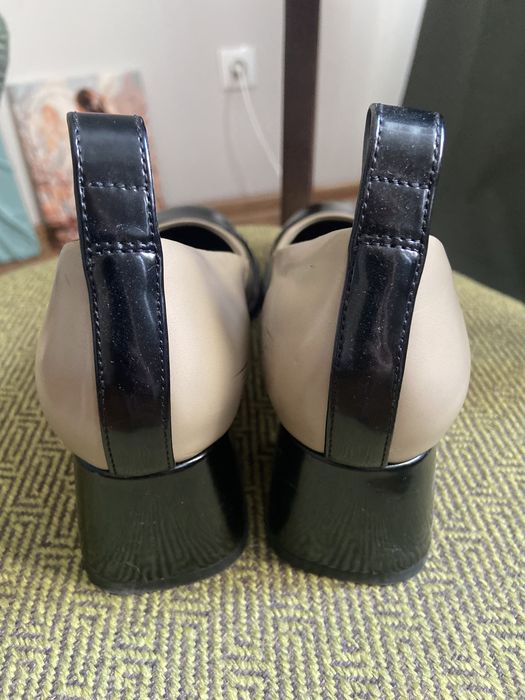 Туфли Charles&Keith 37 размер