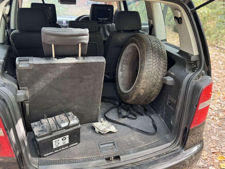 Vw Touran 1.9  на части