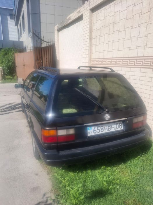 Легковая машина Volkswagen Passat