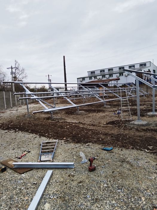 Sistem complet de montaj la sol pentru 10 panouri fotovoltaice