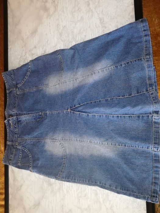 Продавам дамска дънкова пола