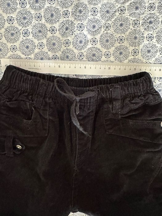 Pantaloni negri, grosi, captusiti