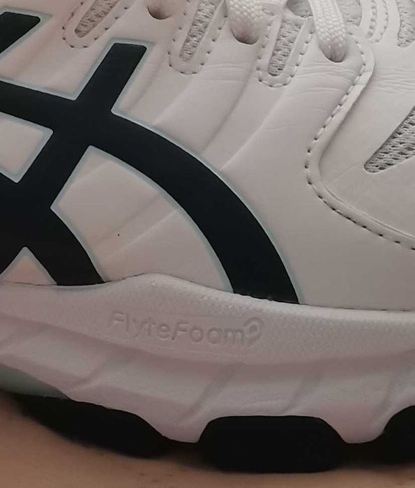 Продавам Asics Gel-beyond MT 6