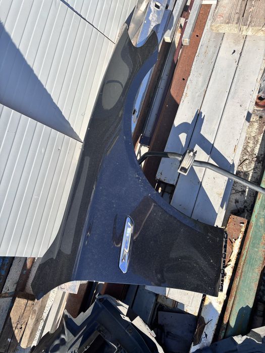 Aripa stanga bmw f10 f11 520 525 530 in stare perfecta