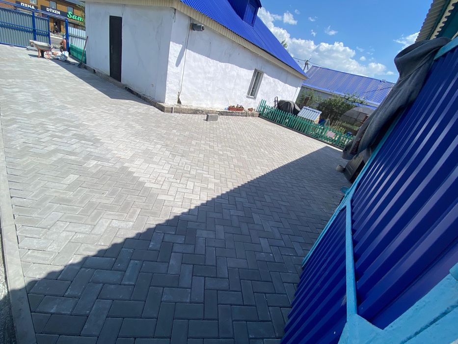 Укладка  плитки и брусчатки