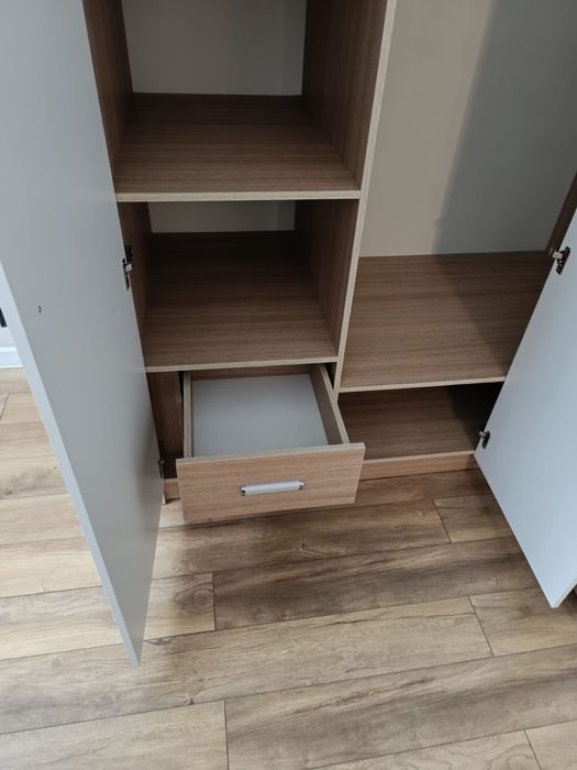 Продам угловой шкаф