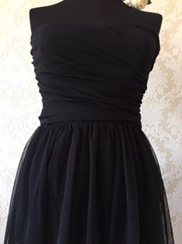 Фантастическое платье со шлейфом для тонкой девушки