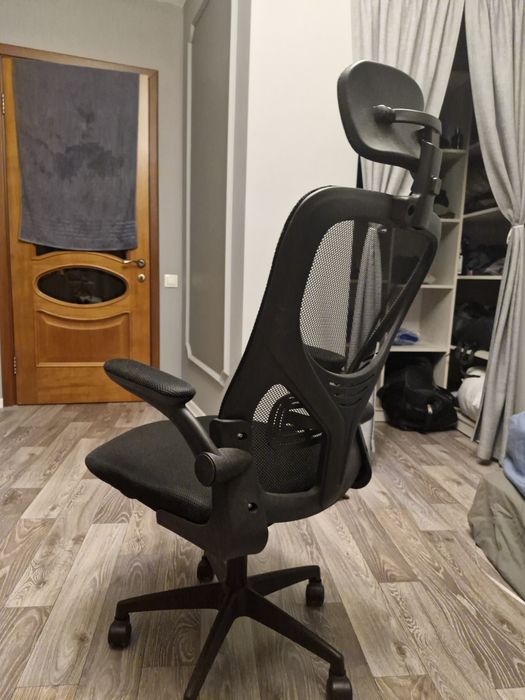 Продам офисное, компьютерное кресло