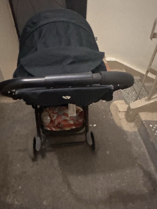 Коляска прогулочная joie