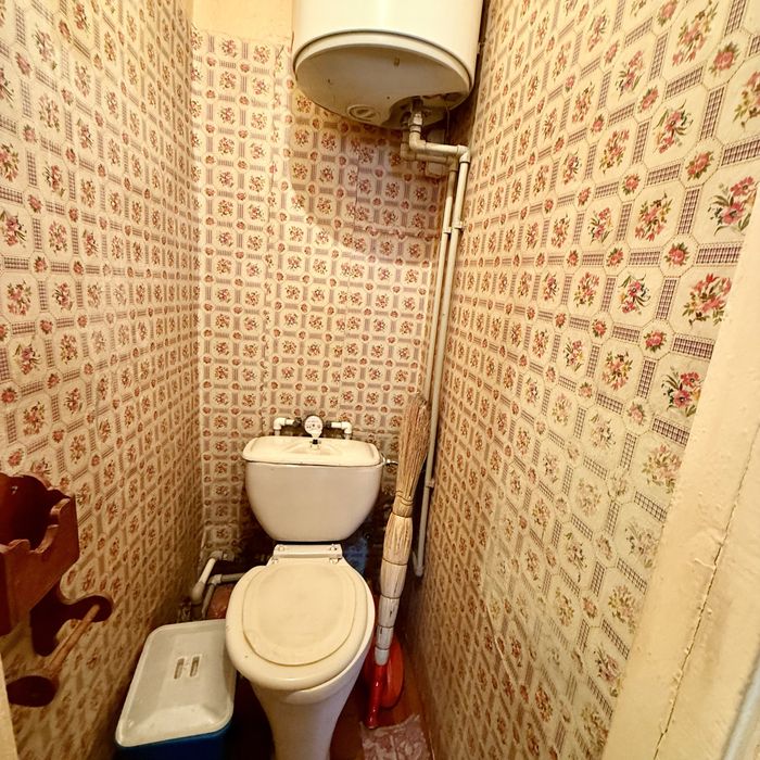 2комн. Валиханова 101. 2этаж