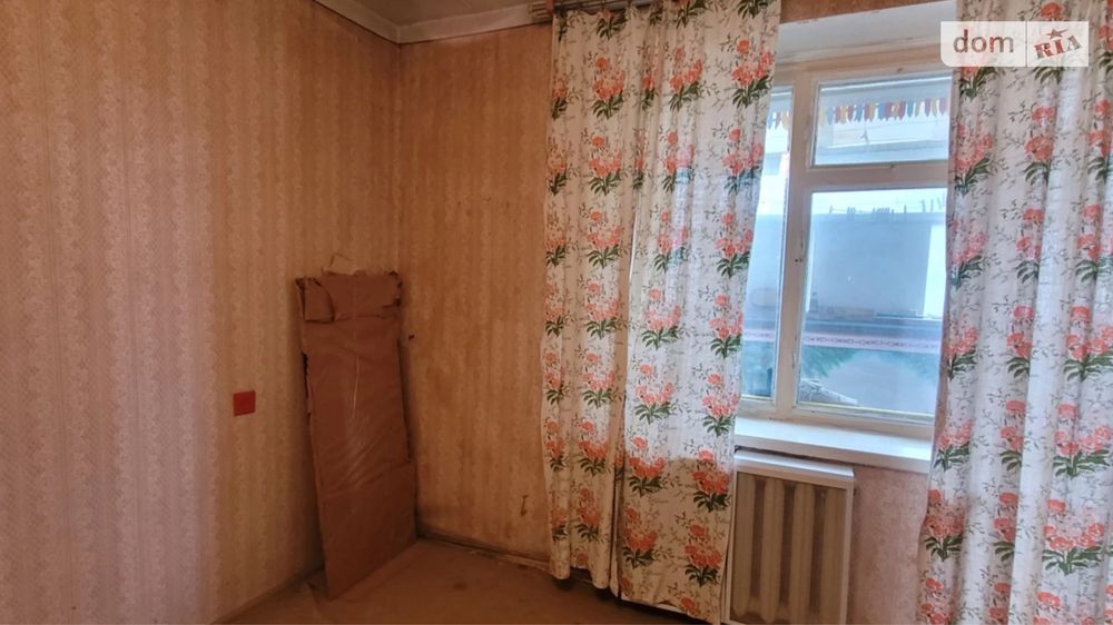 Продается 1 комн квартира, 1 этаж, кирпич, метро Беруни, Алпомыш