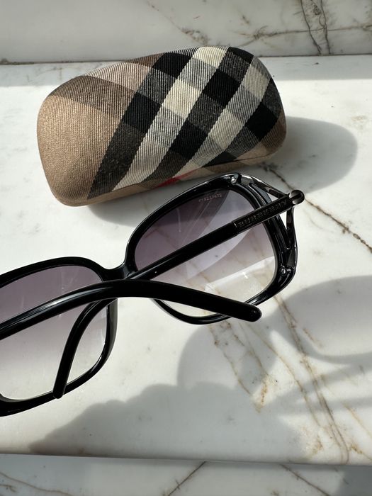 Стилни оригинални черни дамски очила Burberry промо цена