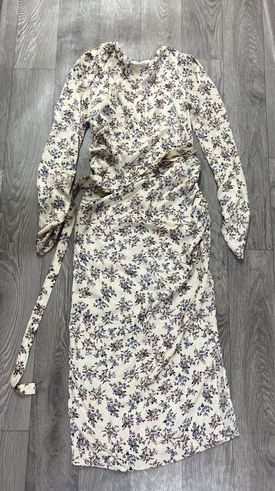 Продается нежное платье