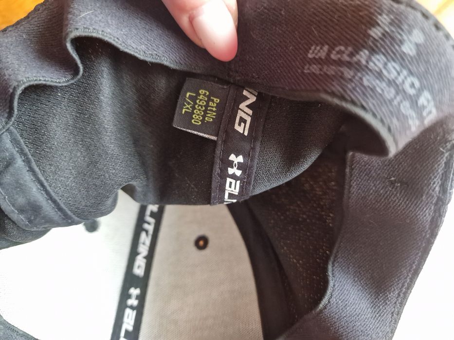 Страхотна мъжка шапка с козирка ADIDAS  и UNDER ARMOUR