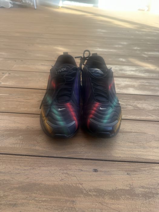 Vand adidasi nike