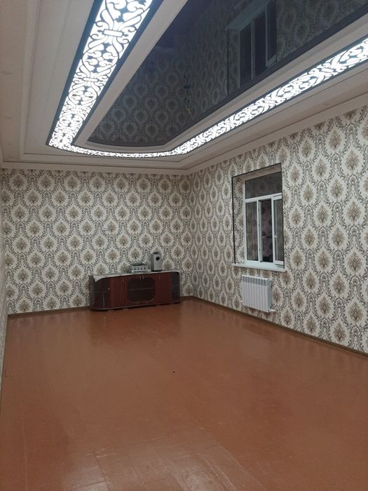 Урганч шахрида 450м² ховли жой сотилади. Евро ремонт килинган.