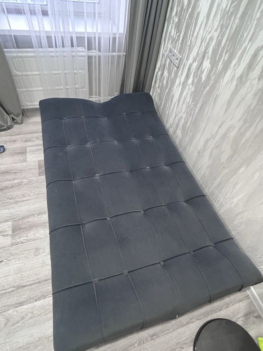 Продам диван ( раскладывается )