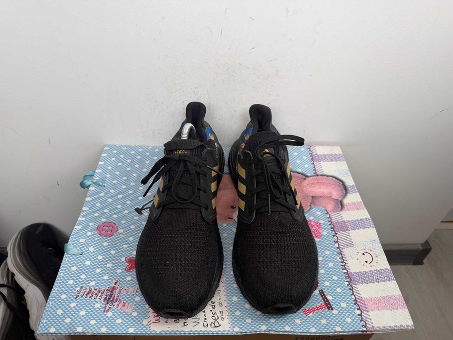 adidas UltraBoost 20''оригинални маратонки 44 номер