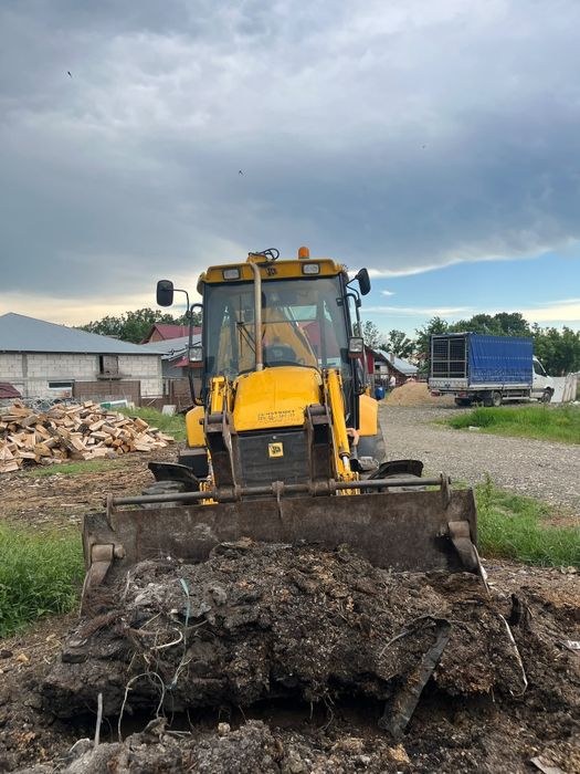 Buldoexcavator JCB 2006