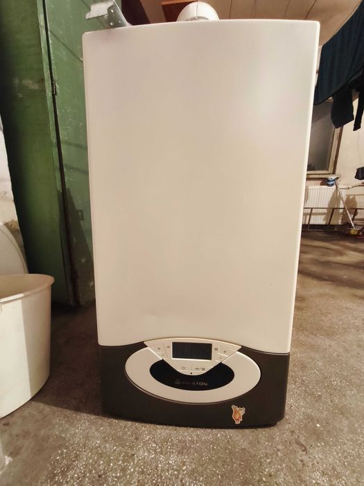 Centrala Ariston gaz Genus Evo 24KW