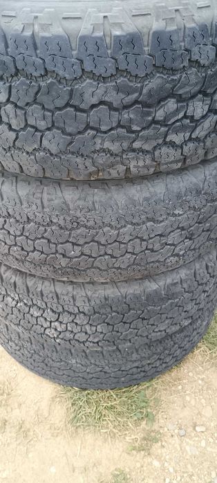 Goodyear All terrain 235/65/17  200лв - 4бр.