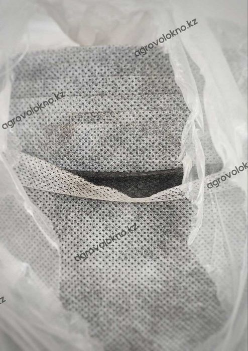 Черное белое агроволокно