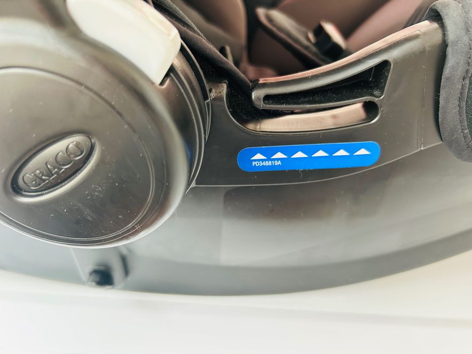 Scoică auto bebeluș GRACO – aproape nouă