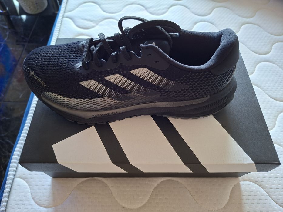 Vand/Schimb Adidas Supernova Gore-tex 44.5