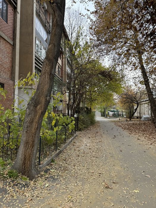 Прдается квартира м Космонавты, Интерпол