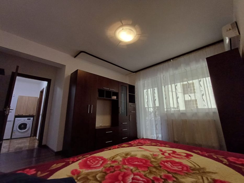 Vând apartament 1 camera,  curte proprie