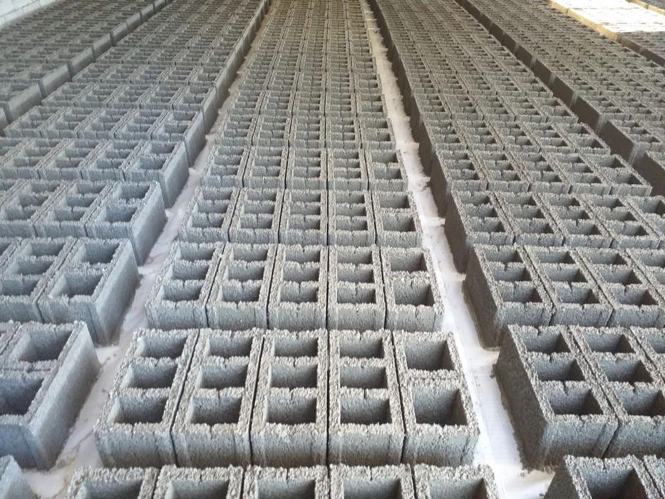 Boltari B O L T A R I