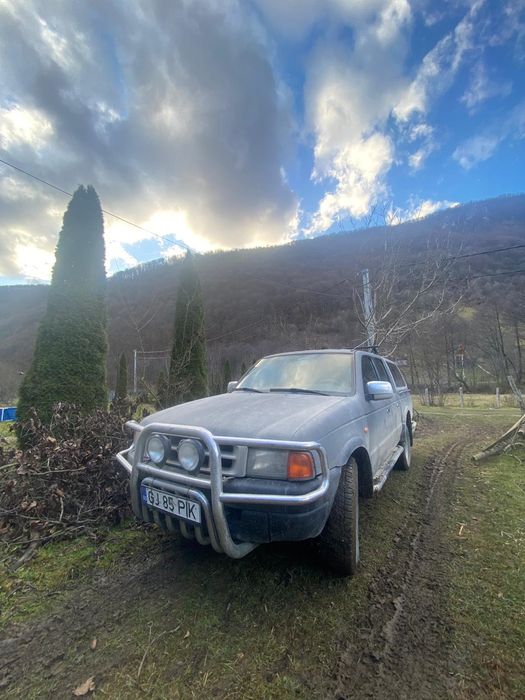 Mazda b 2500 4x4 cu reductor 3800 euro