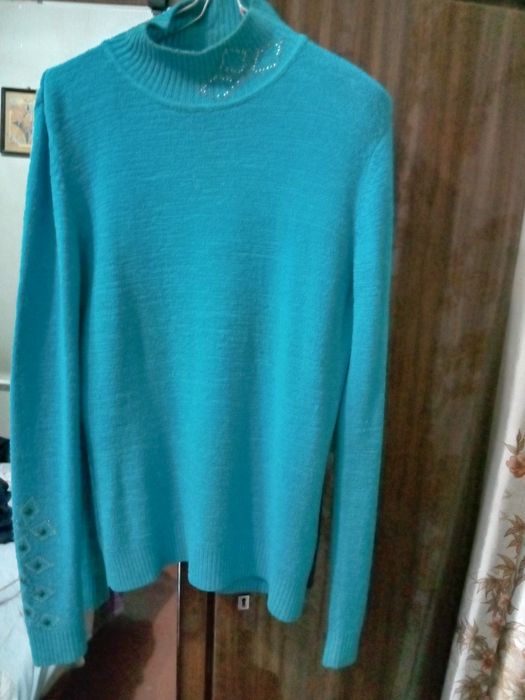 Женские кофты и блузки, 48 размера