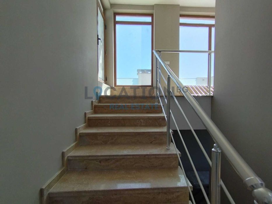 Продава се Многостаен апартамент в Балчик - 390 кв.м за 1103 €/кв.м - Снимка #10