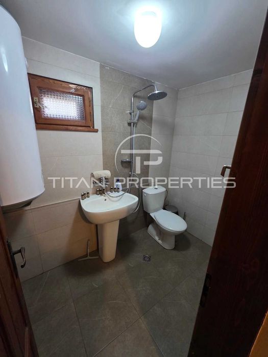 Триетажна къща в Цигов чарк