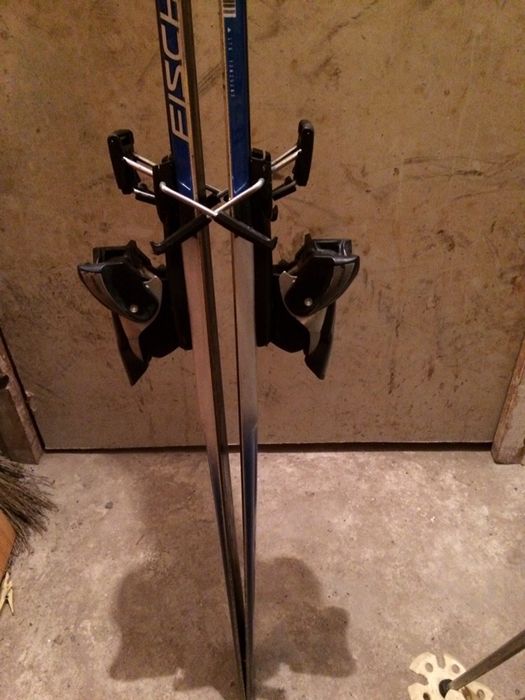 Продавам ски  Fischer